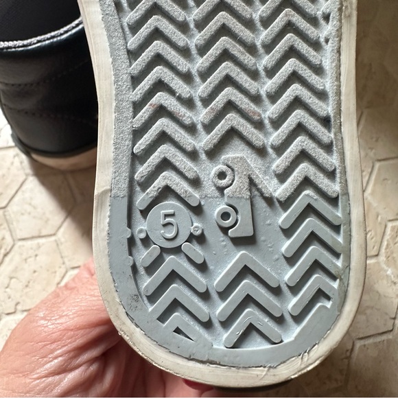 See Kai Run Toddler Navy and White High-Top Shoes - Picture 8 of 8